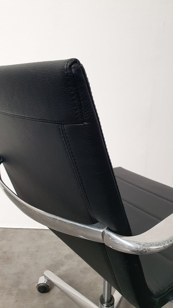 Image 1 of 4x Valea Elle 409 design office chair ICF wheels