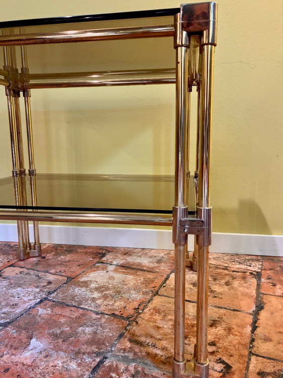 Pair of vintage Hollywood Regency style side tables, in brass and glass, dating from the 1970s. – Metal (photo 11 of 19)