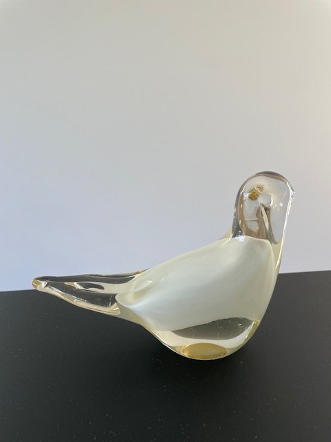 Image 1 of Pájaro con diseño de vidrio: elegante y escultural en vidrio transparente
