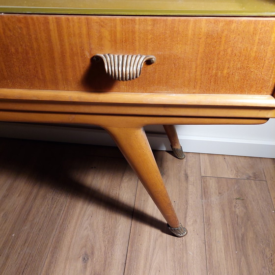 Image 1 of Coiffeuse italienne sur mesure des années 1950, fabriquée par La Permente en bois de cerisier.