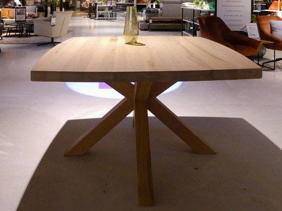 Image 1 of Mesa de comedor Maestro - 150x150cm