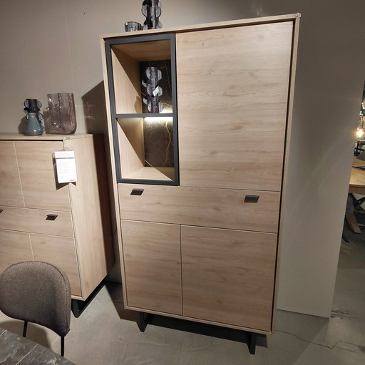 XOOON Helsinki wandkast