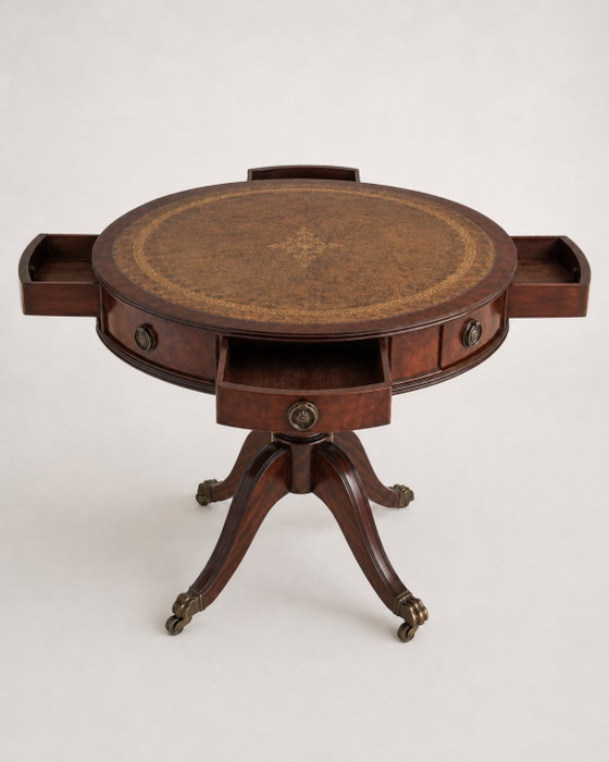 Vintage Engelse trommeltafel in Regency-stijl van mahoniehout en leer. – Bijzettafels, Leather, Brass (photo 5 of 9)