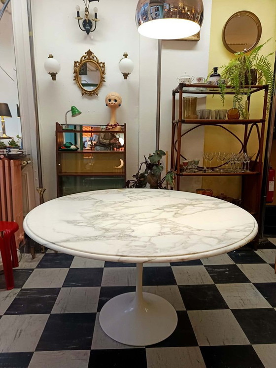 Image 1 of Knoll Saarinen tulip table 1960 white marble 