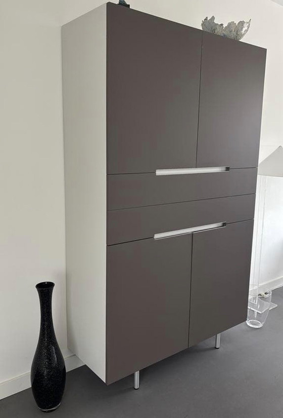 Image 1 of Cabinet Castelijn