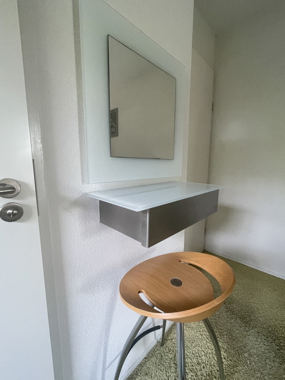 Image 1 of Schminktisch mit Hocker