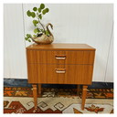 Comodino vintage in legno