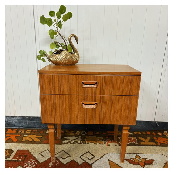 Image 1 of Vintage houten nachtkastje