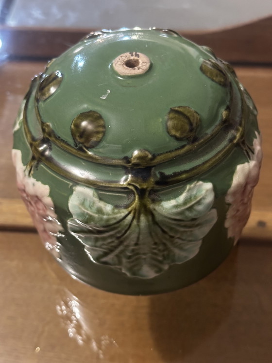 Art Nouveau lamp element in glazed ceramic with vine decoration, France, early 20th century (photo 10 of 13)