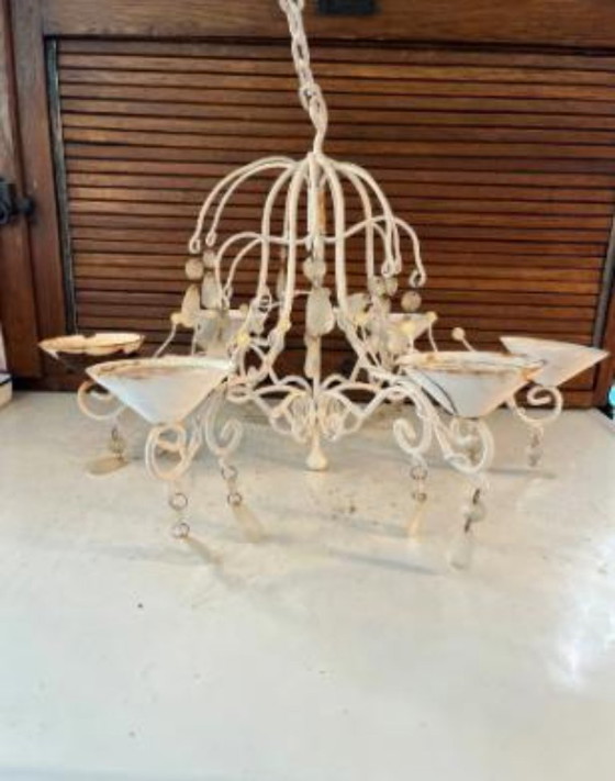 Image 1 of Candelabro vintage shabby chic in ghisa, lampadario con cristalli finti per giardino casa
