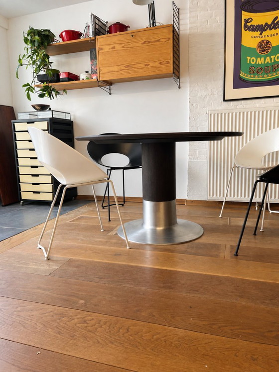 Belle table Arco Balans en bois Morado avec finition mate. – Tables de salle à manger, Aluminium (photo 5 of 8)