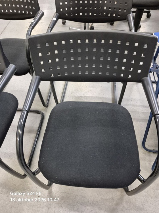 Vitra Visavis chairs – Conference chairs, Metal, Plastic (photo 2 of 5)