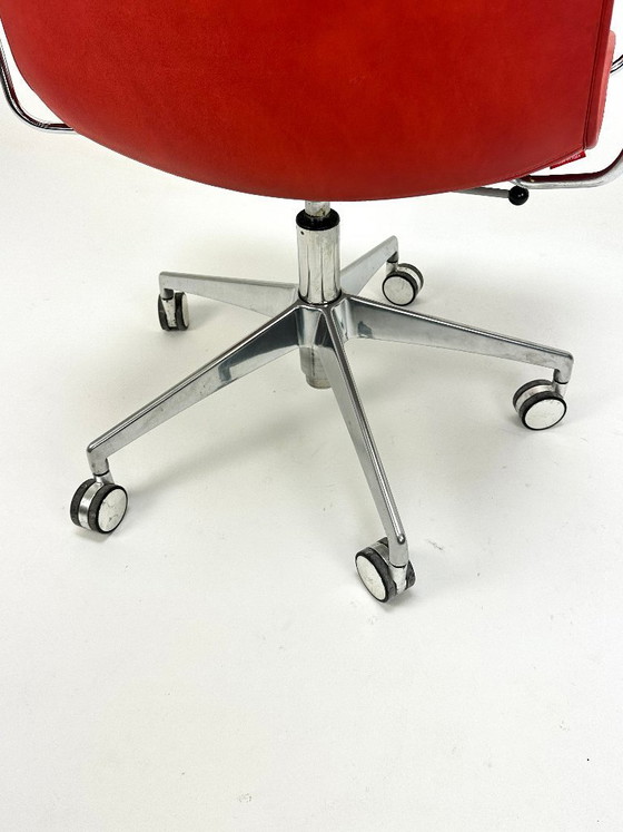 Image 1 of Sedia design Arper Catifa 53