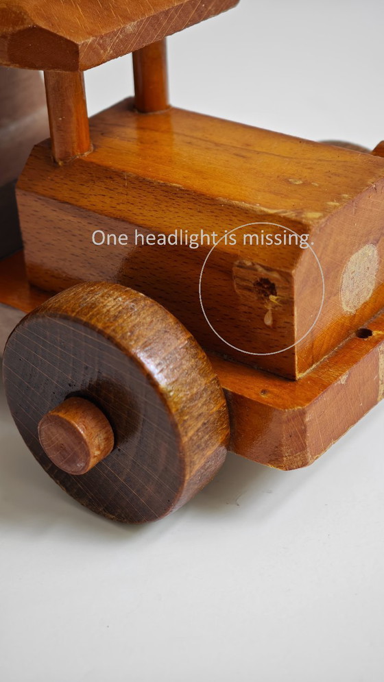 Image 1 of Voiture miniature en bois, vintage