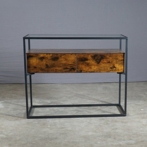 Industrieller Beistelltisch – schwarzes Metall – Glas – Holzschubladen