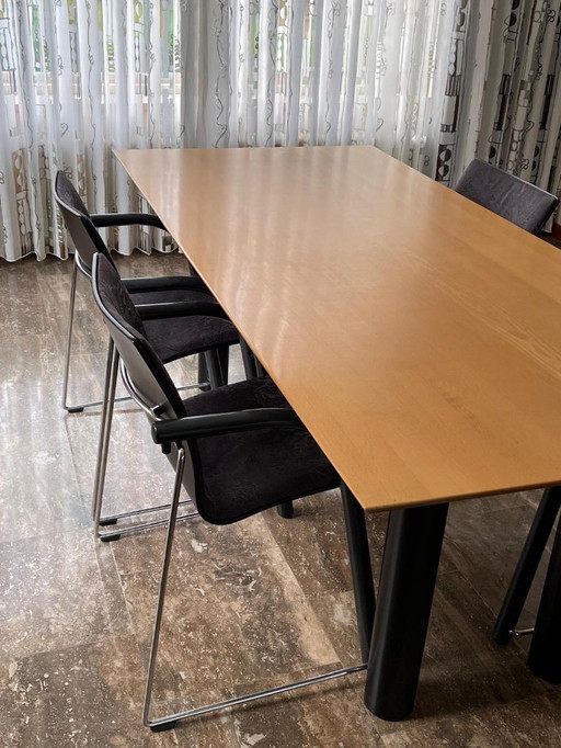 Zoom Z4 dining table, 200 x 90 cm, solid beech top, round black metal legs