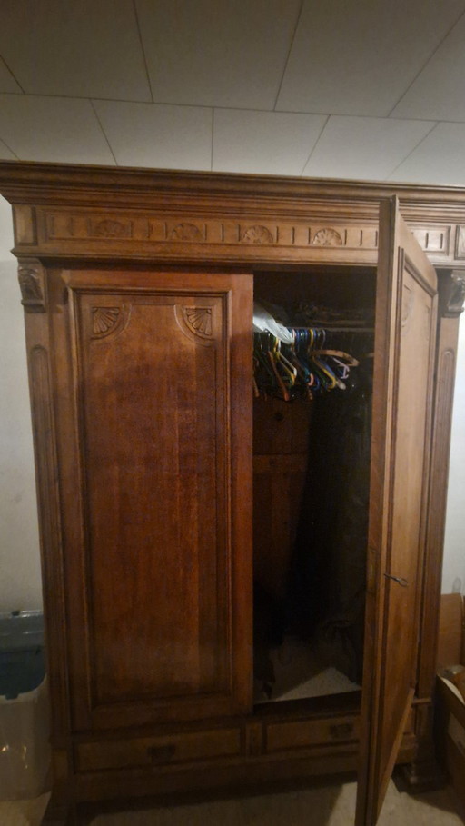 Lion head cabinet