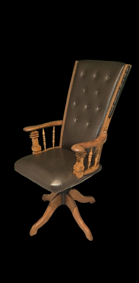 Image 1 of Sedia girevole da ufficio antica