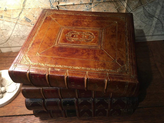 Stacked book ice bucket made of wood and leather – Bowls, Vintage (photo 9 of 13)