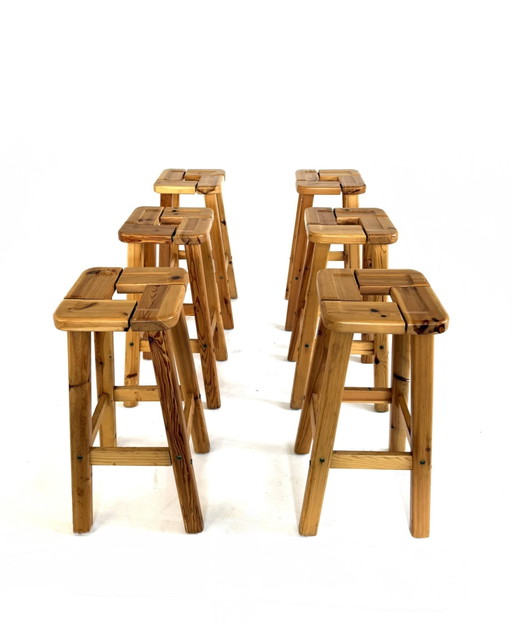 6x grenenhouten barkruk, stijl Olof Ottelin ‘50