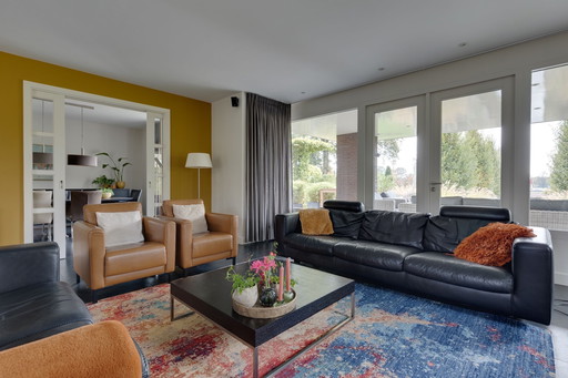 Spacious 3.5 and 2.5 seater sofa
