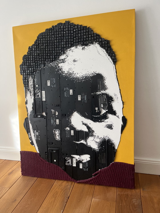 Image 1 of Maurice Mbikayi - “Jongen met een paarse trui”, gemengde technieken op canvas