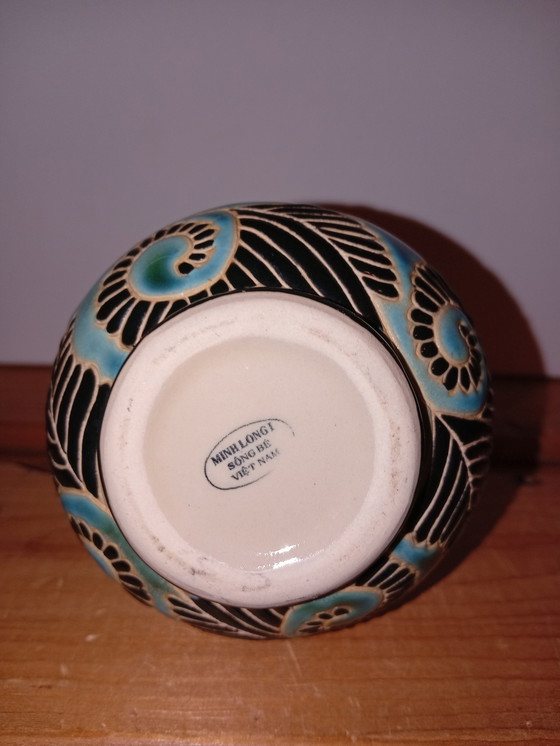Image 1 of Vintage vase MINH LONG SÔNG BÉ VIETNAM