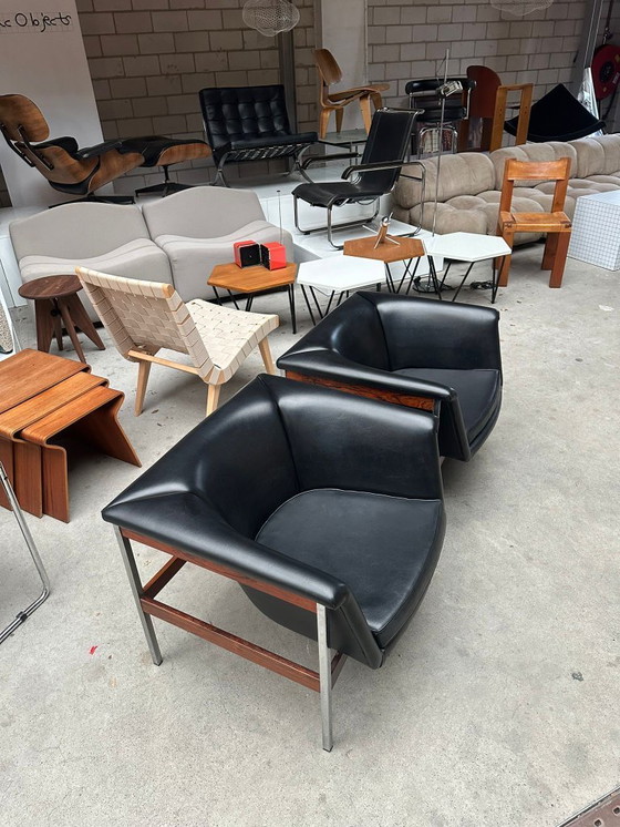 Image 1 of 2x Artifort 040 lounge chair by Geoffrey Harcourt