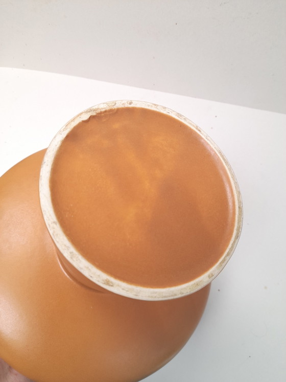 Large 80s ceramic vase with UFO saucer (photo 4 of 5)