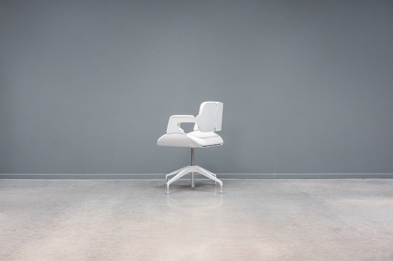 Image 1 of Voorzitter van de Interstuhl Silver-vergadering