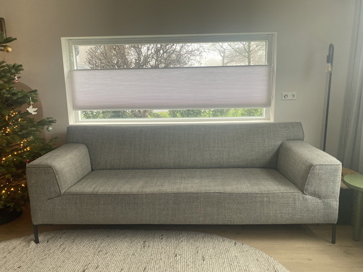 Design on stock Bloq sofa + ottoman
