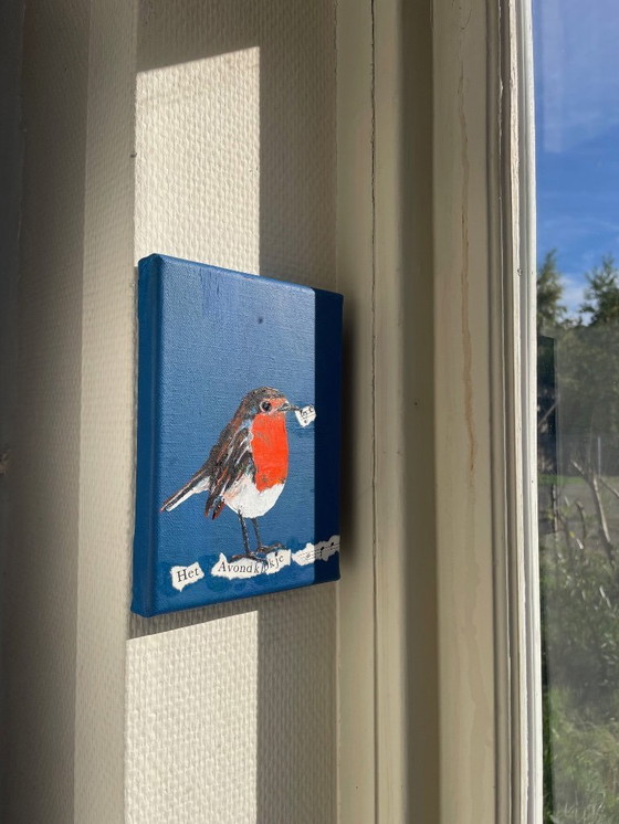 Image 1 of Painting of robin