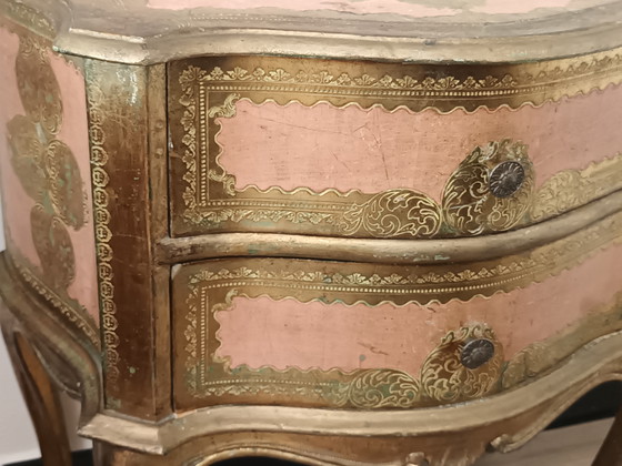 Image 1 of Commode Florentine