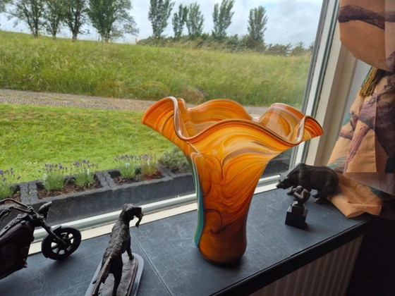 Grand vase en verre orange de style Murano – Sculptures en verre, Glass (photo 2 of 5)
