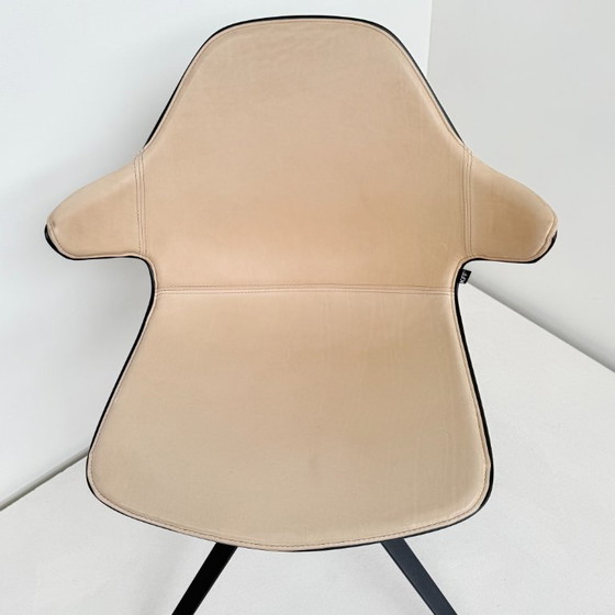 Image 1 of Fauteuil pivotant KFF en cuir naturel