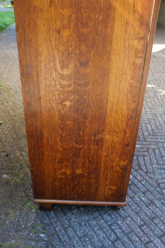 Image 1 of Vintage (50-60) 3-deurs houten kledingkast, 1/3 leg 2/3 hang