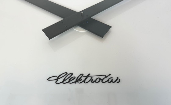 Image 1 of Enorme orologio da parete industriale quadrato blu di Elektročas, anni '90