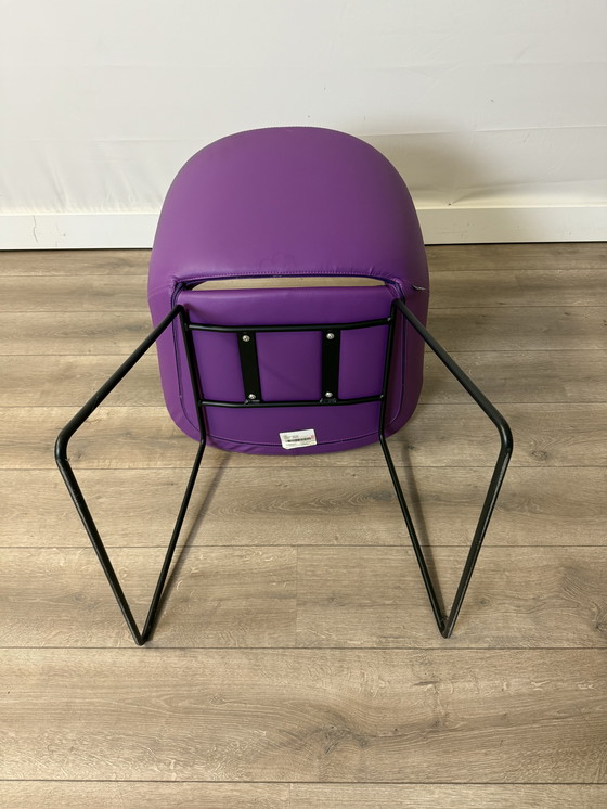 Image 1 of Artifort Beso Stoel