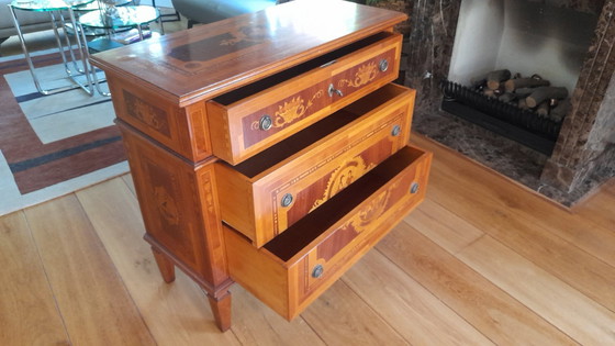 Image 1 of Credenza design vintage 1990