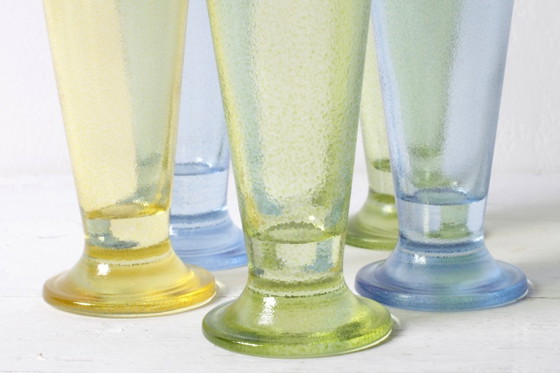 Set di 5 bicchieri da acqua colorati gialli, verdi e blu / Turchia / Anni 2000 – Bicchieri e caraffe, Glass (photo 4 of 10)
