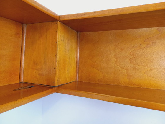 Image 1 of Vintage houten hoekwandplank uit de jaren 60/70