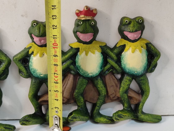 Image 1 of 4 Percheros de Hierro Forjado (2 Triples y 2 Individuales)
