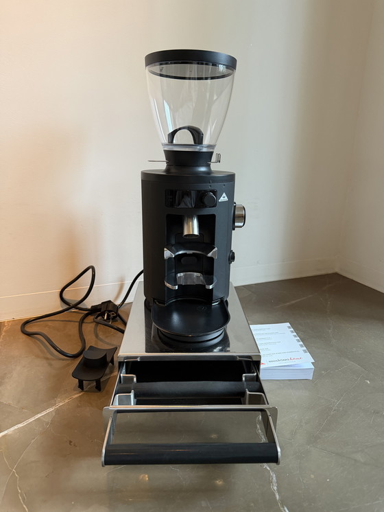 Image 1 of Koffiemolen + uitklop bak Mahlkonig