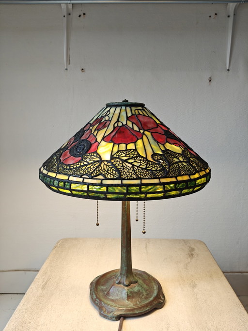 Reproduction of Tiffany poppy table lamp - bronze base