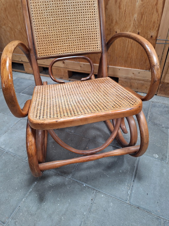 Image 1 of Sedia a dondolo in stile Thonet