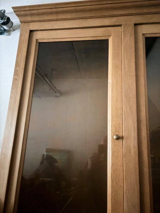 Wooden display cabinet with glass doors, Brown, Klassiek (photo 3 of 5)