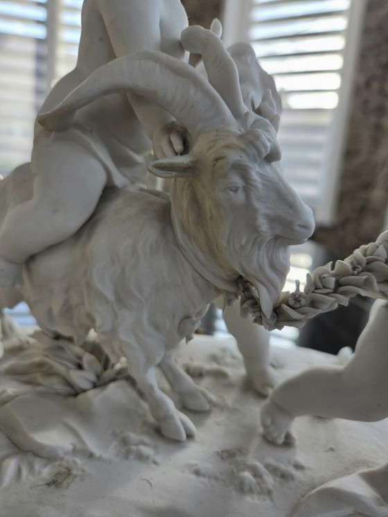 Image 1 of Sculpture - Biscuit - Groupe avec Puttis et bouc de la fin du 19ème siècle (ref 3770)