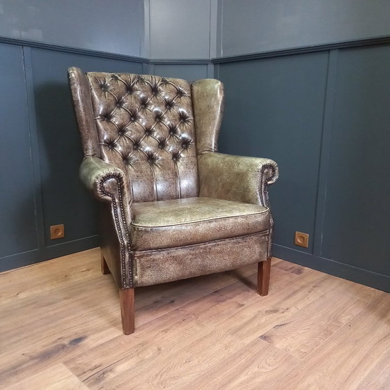 Image 1 of Fauteuil Chesterfield à oreilles vintage | Env. 1985-1990