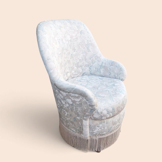 Vintage Armchair with Floral Print and Fringes, Wood, Cotton, White (photo 3 of 6)