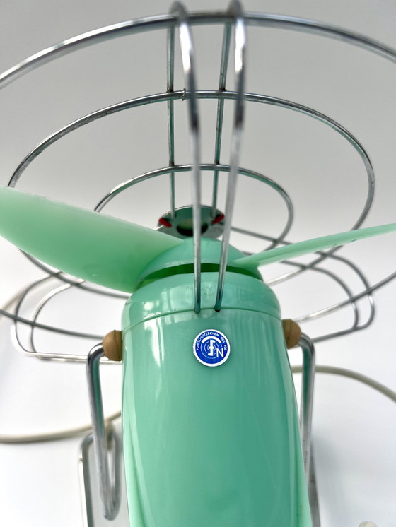 Image 1 of Ventilatore da tavolo vintage italiano “bjm” – verde menta – anni '50/'60